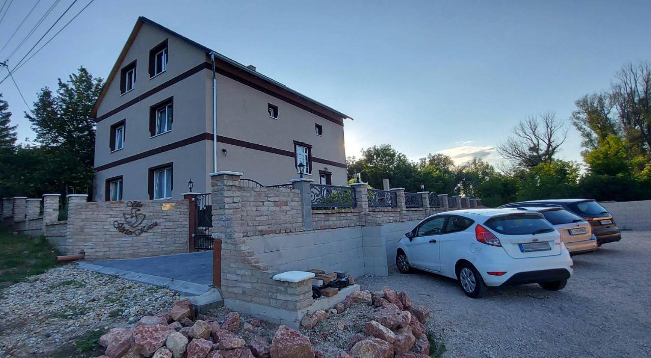 Villa Verteskacsa Vértesacsa 外观 照片