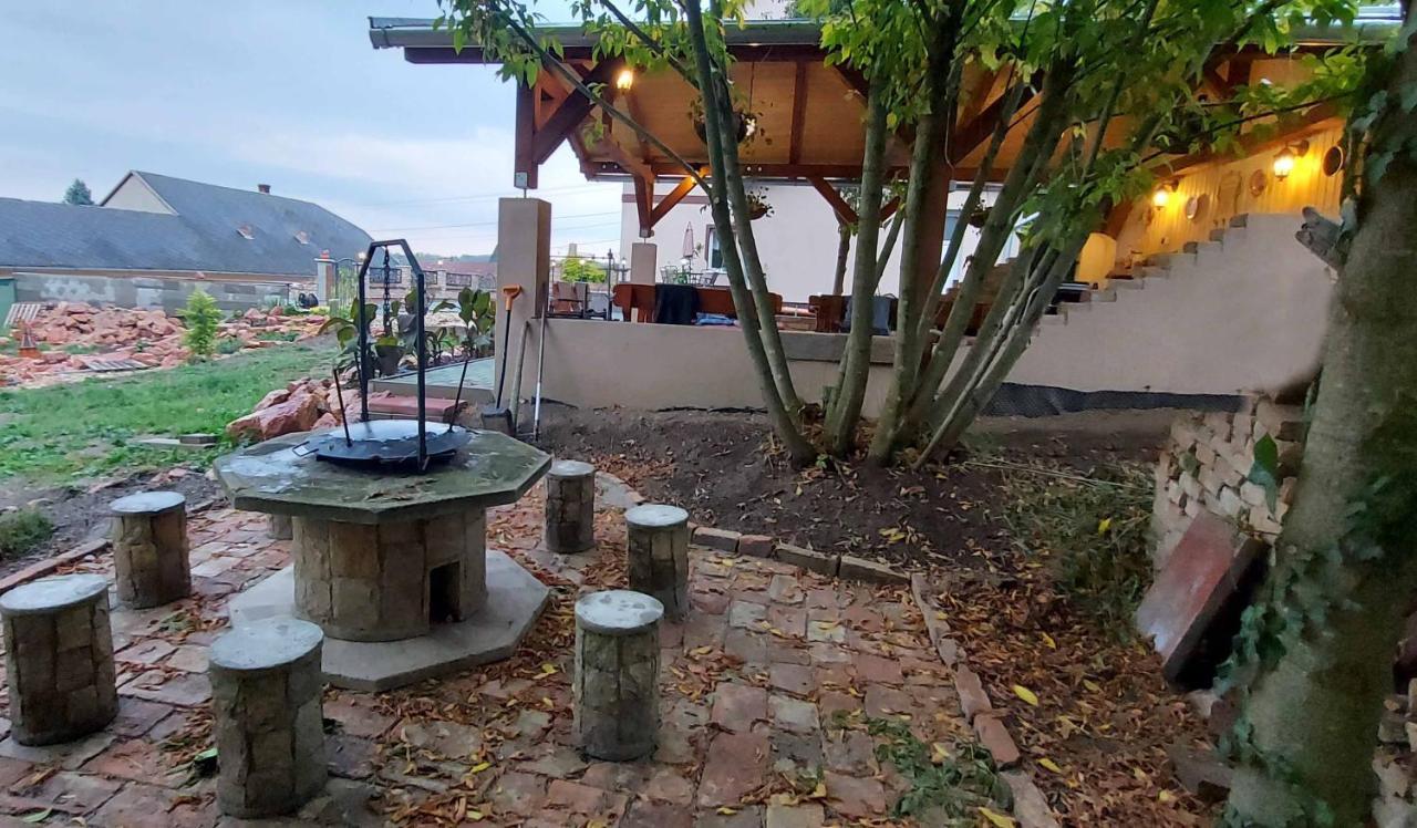 Villa Verteskacsa Vértesacsa 外观 照片